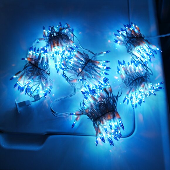 3 Sets x 300 Count High Density Blue Icicle Lights White Wire 10 Ft Steady Lit - Picture 2 of 7